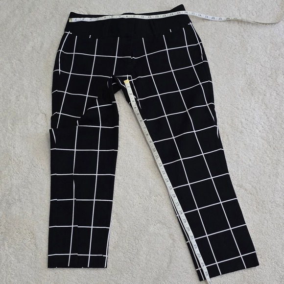 Candies Marilyn Ankle Pants Black White Grid Print Women's Size 13 NWOT - Picture 2 of 8